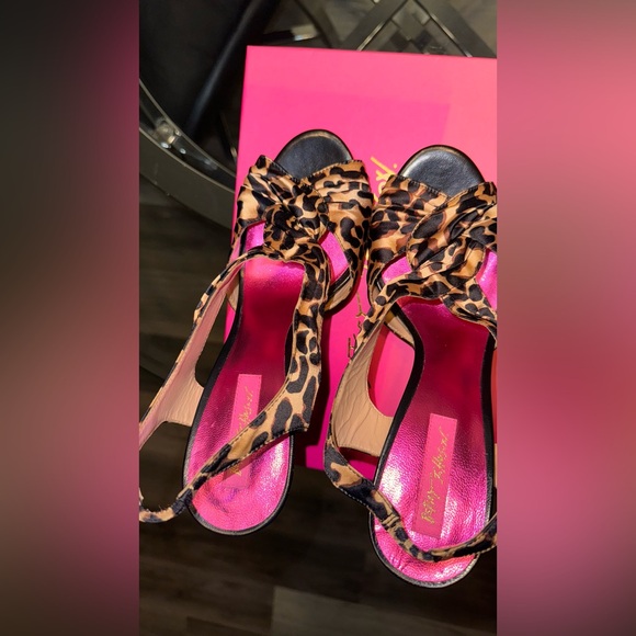 Betsy Johnson Leopard High Heel Stilettos Sz 10, Brand New. - Picture 9 of 11